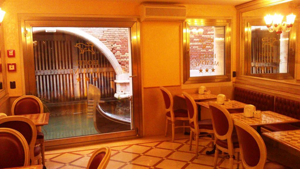 Hotel Alcyone Venesia Bagian luar foto